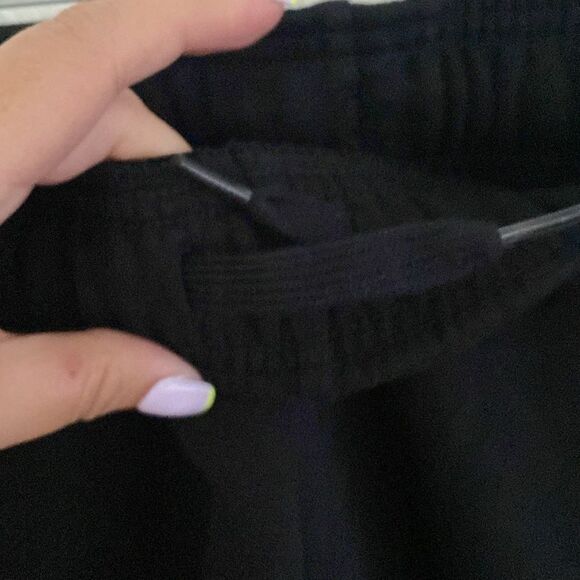 NWT-The North face- relaxed fit evolution short-black- Size 3XL - Picture 5 of 8